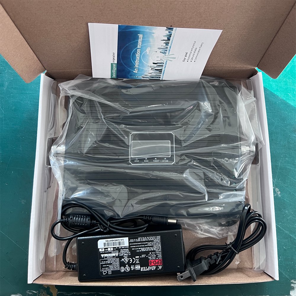Wholesale price Mobile Repeater 900 1800 2100 2600 MHz quad band gsm repeater/mobile network booster/signal booster